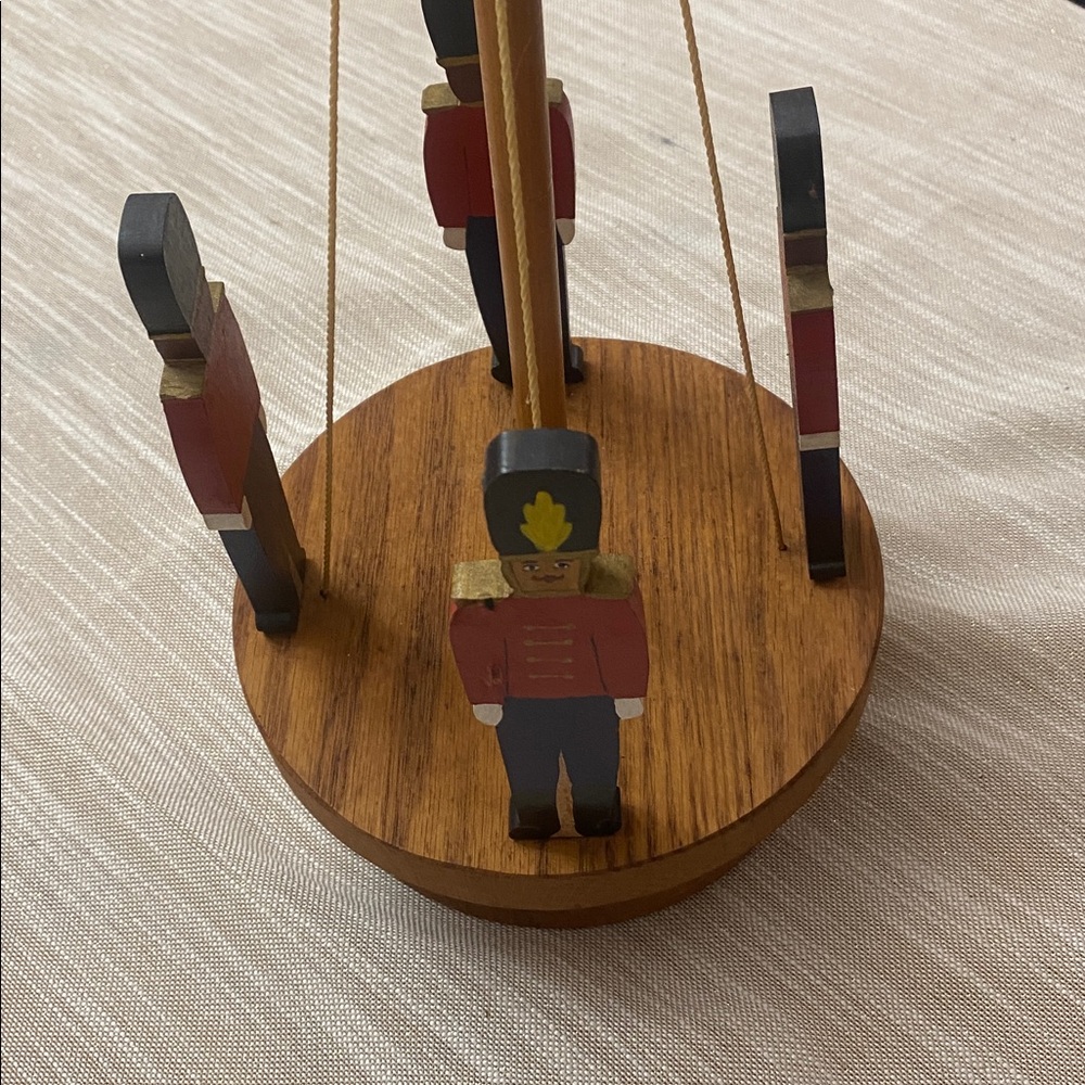 Rare Vintage Handmade Wooden Carousel Maypole Toy Figurine Spinning - Picture 6 of 11
